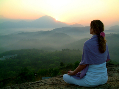 « La méditation a des effets profonds parce que paradoxalement elle ne sert à rien »